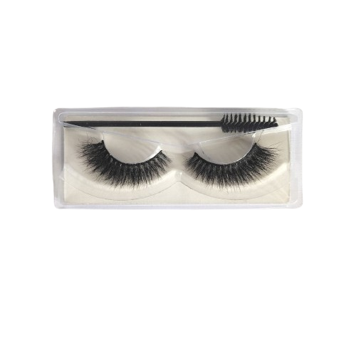 Faux cils naturels Lilya par Noutaa – légers, effet 3D / Lilya natural false lashes by Noutaa – lightweight, 3D effect