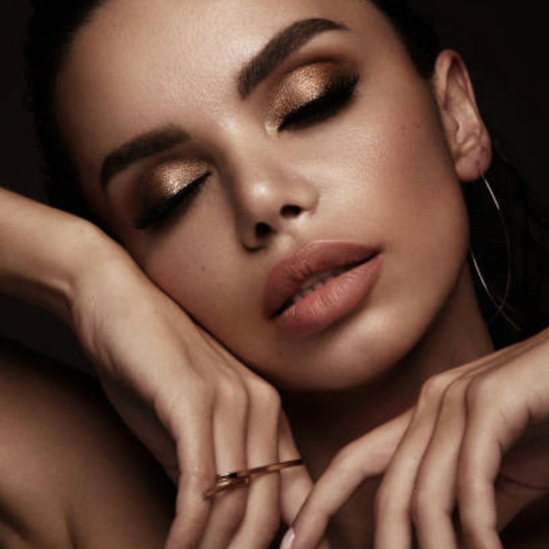 Naomi – Faux cils volume évasé pour un regard captivant