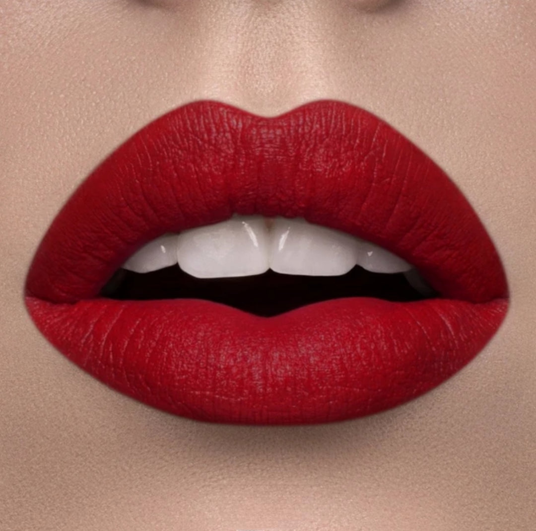 Rouge à lèvres rouge mat velour waterproof - LOVE