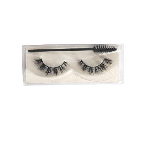 Vanessa – Faux cils naturels et légers pour un regard discret et raffiné